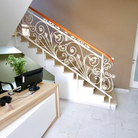Eljos Hotel Fushe-Kruje Екстер'єр фото
